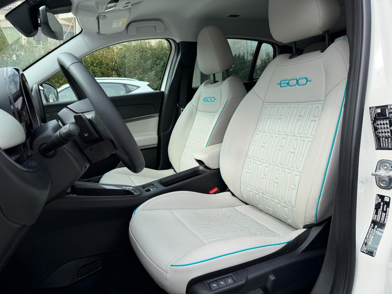 Fiat 600 Hybrid 110 CV DCT MHEV La Prima