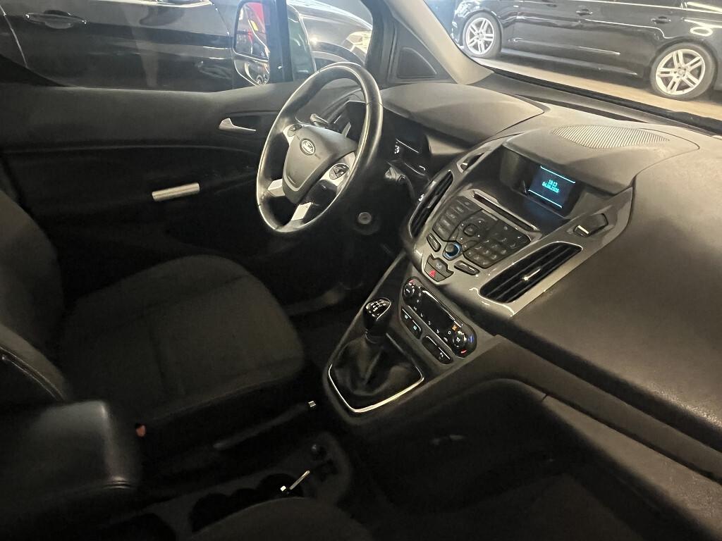 Ford Tourneo Connect 1.5 TDCi Titanium Panorama
