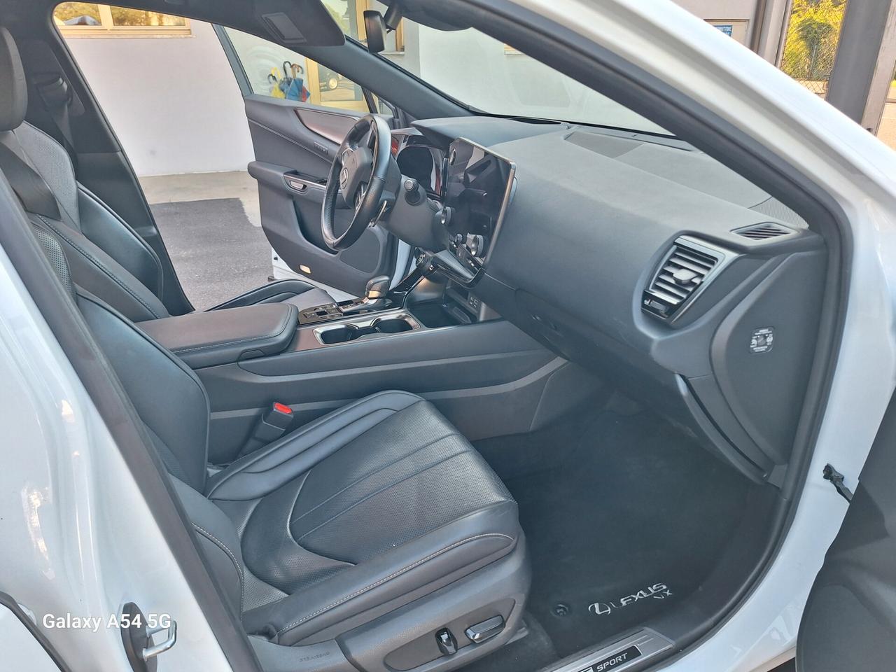 Lexus NX 450h Plug-in 4WD F-Sport