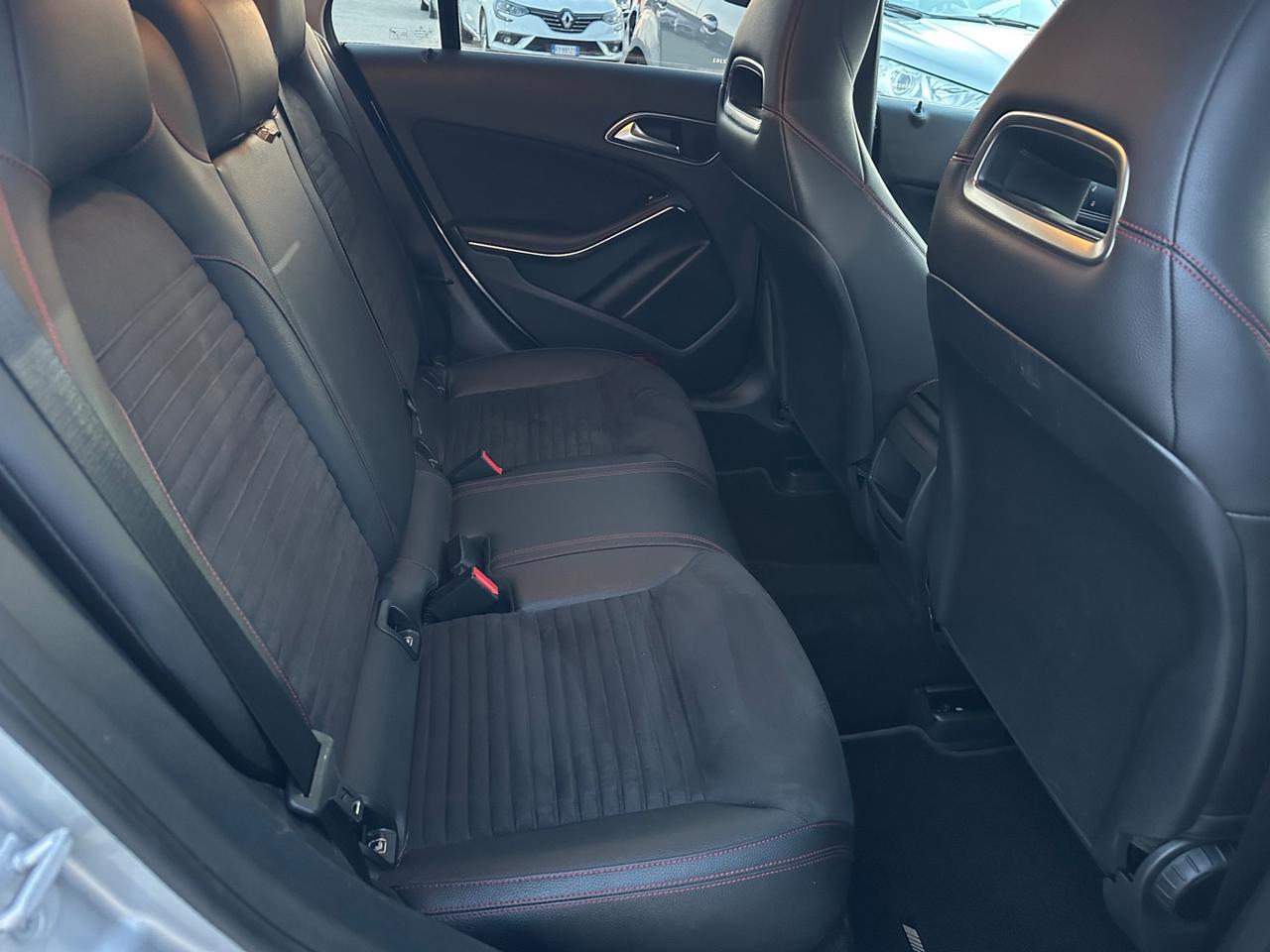 CLA 200 2017 4Matic Automatic Premium 2.2 136CV