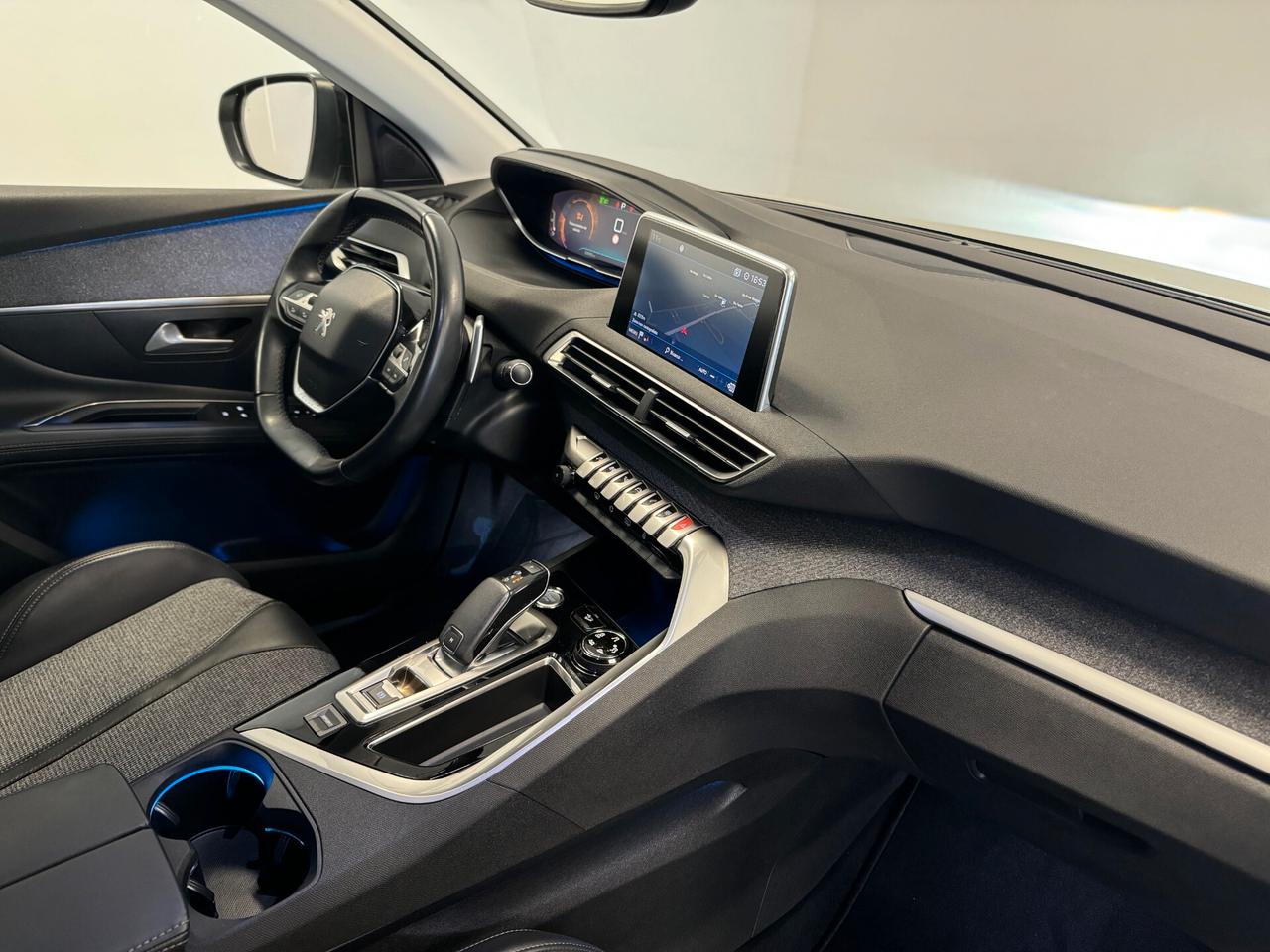 Peugeot 3008 PureTech Turbo 130 S&S EAT6 Allure 50.000 KM