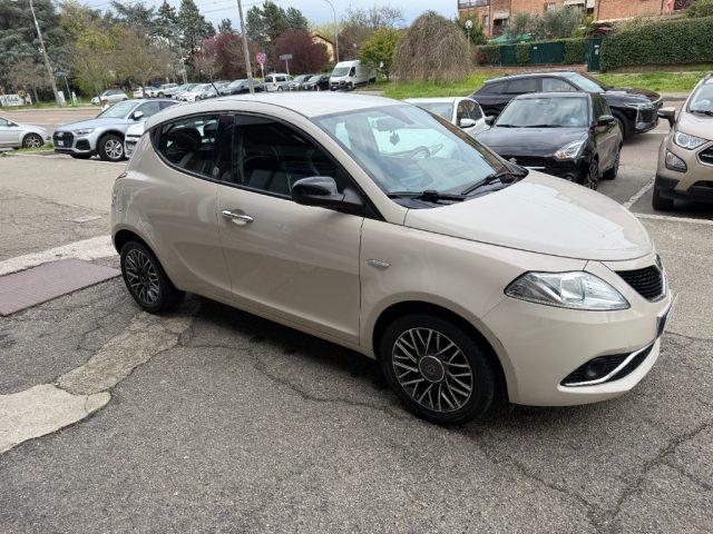 LANCIA Ypsilon 1.2 69 CV 5 porte GPL Ecochic Gold