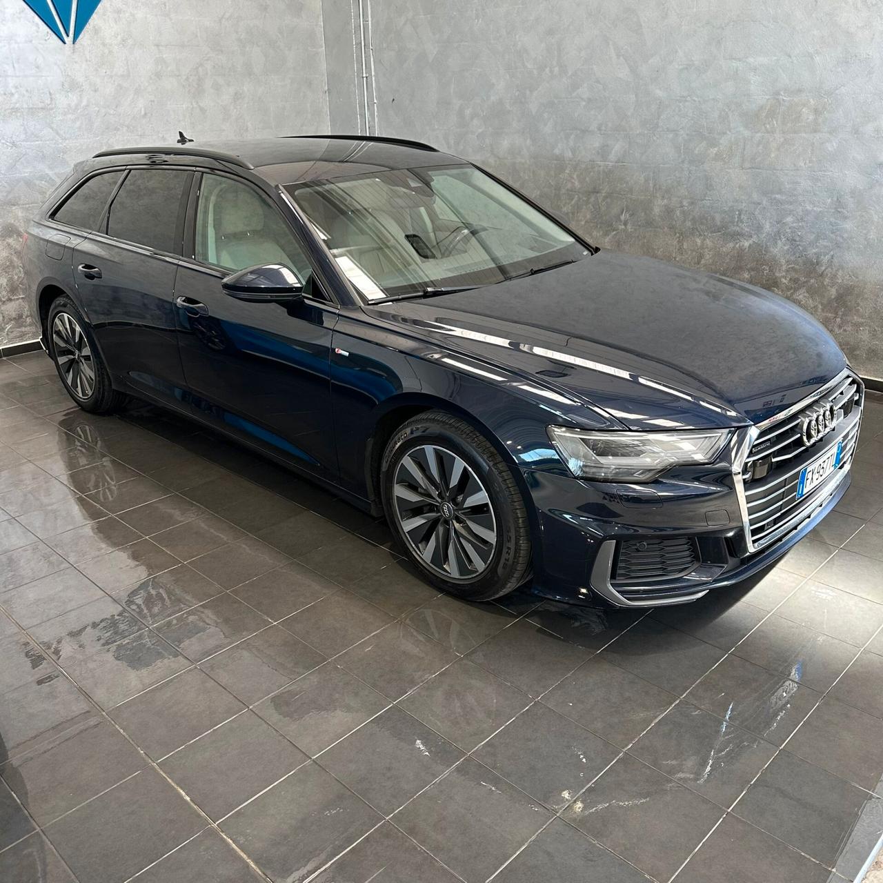 Audi A6 Avant 40 2.0 TDI quattro ultra S tronic S-LINE