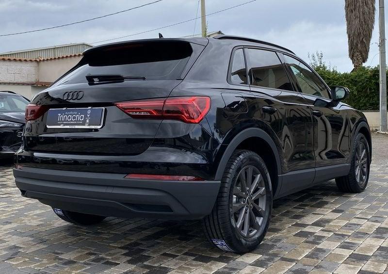 Audi Q3 Business 2.0 TDI 150CV S-Tronic 35