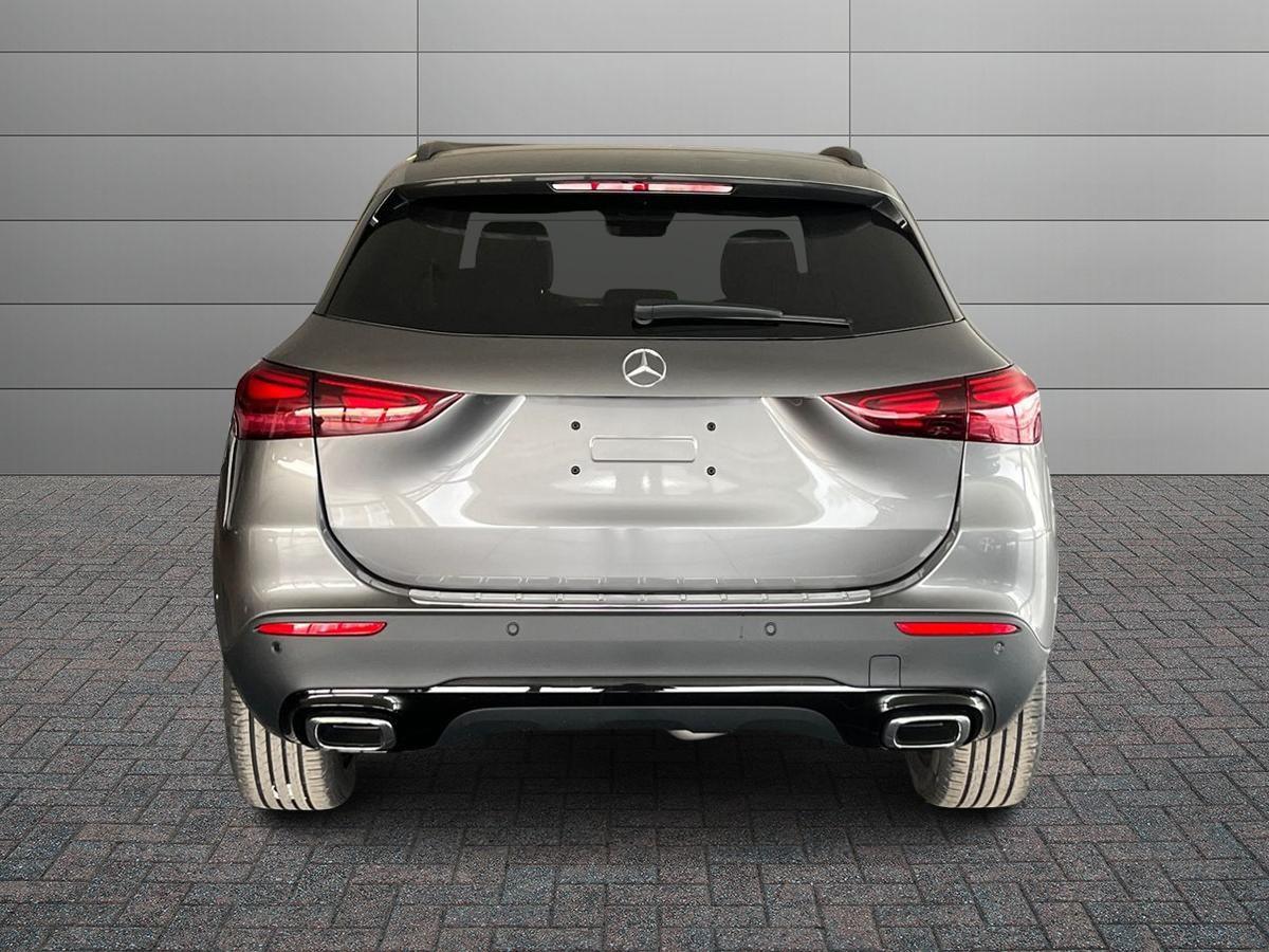 Mercedes-Benz GLA 200 d automatic