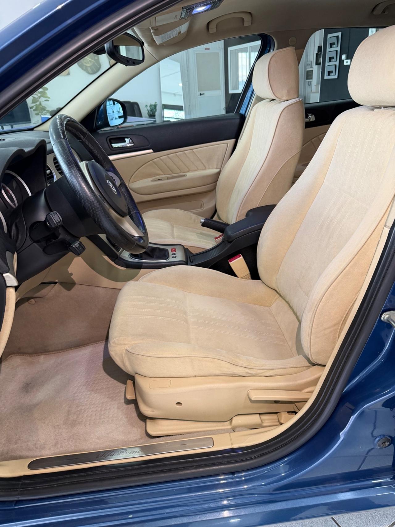 Alfa Romeo 159 1.9 JTDm Sportwagon Distinctive