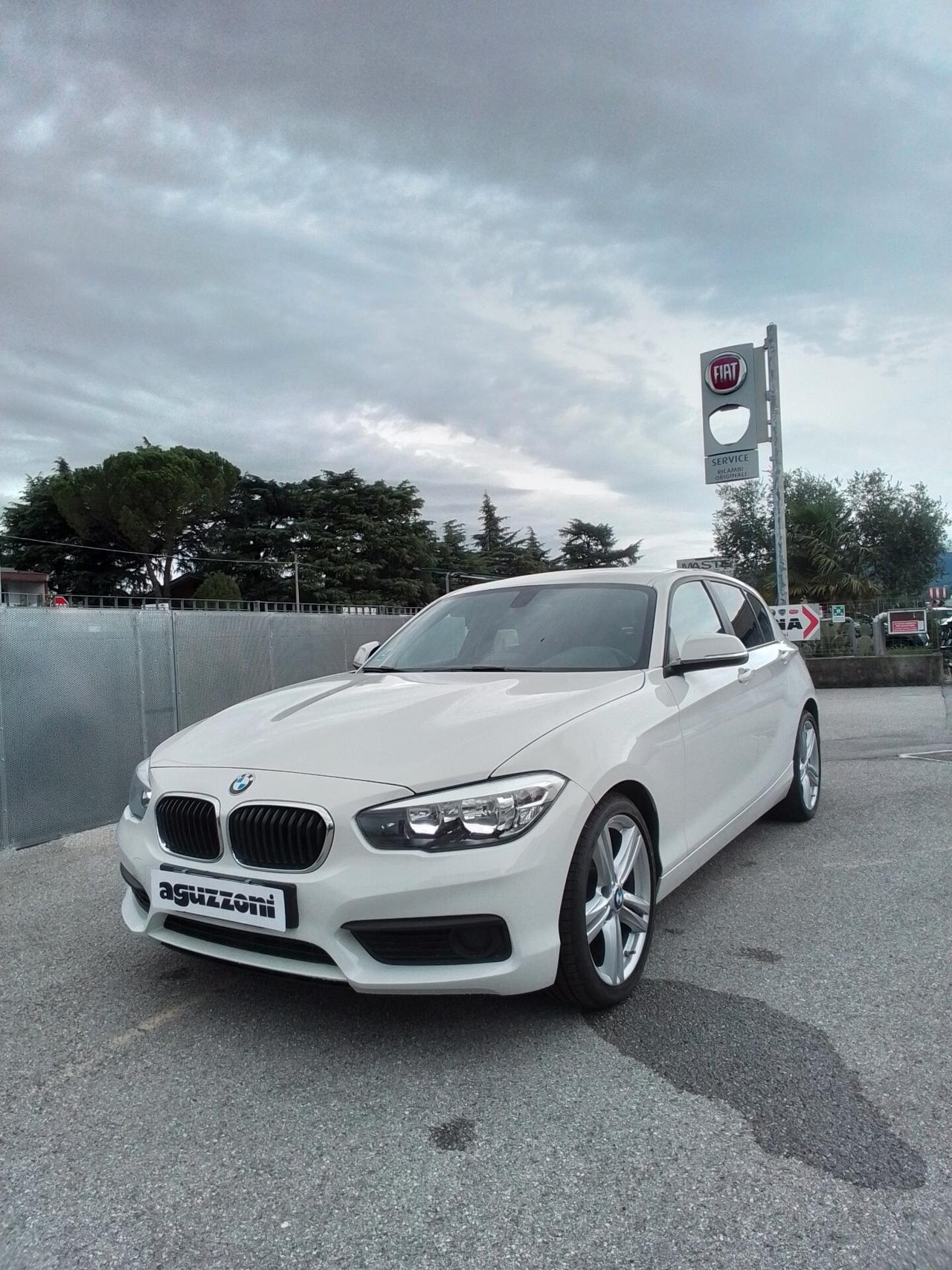 Bmw 118i 5p. Advantage