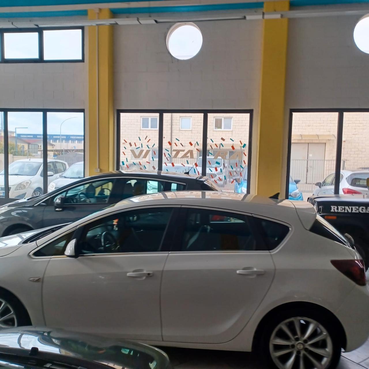 FULL OPTIONAL NEOPATENTATI ASTRA 1.7 TDI