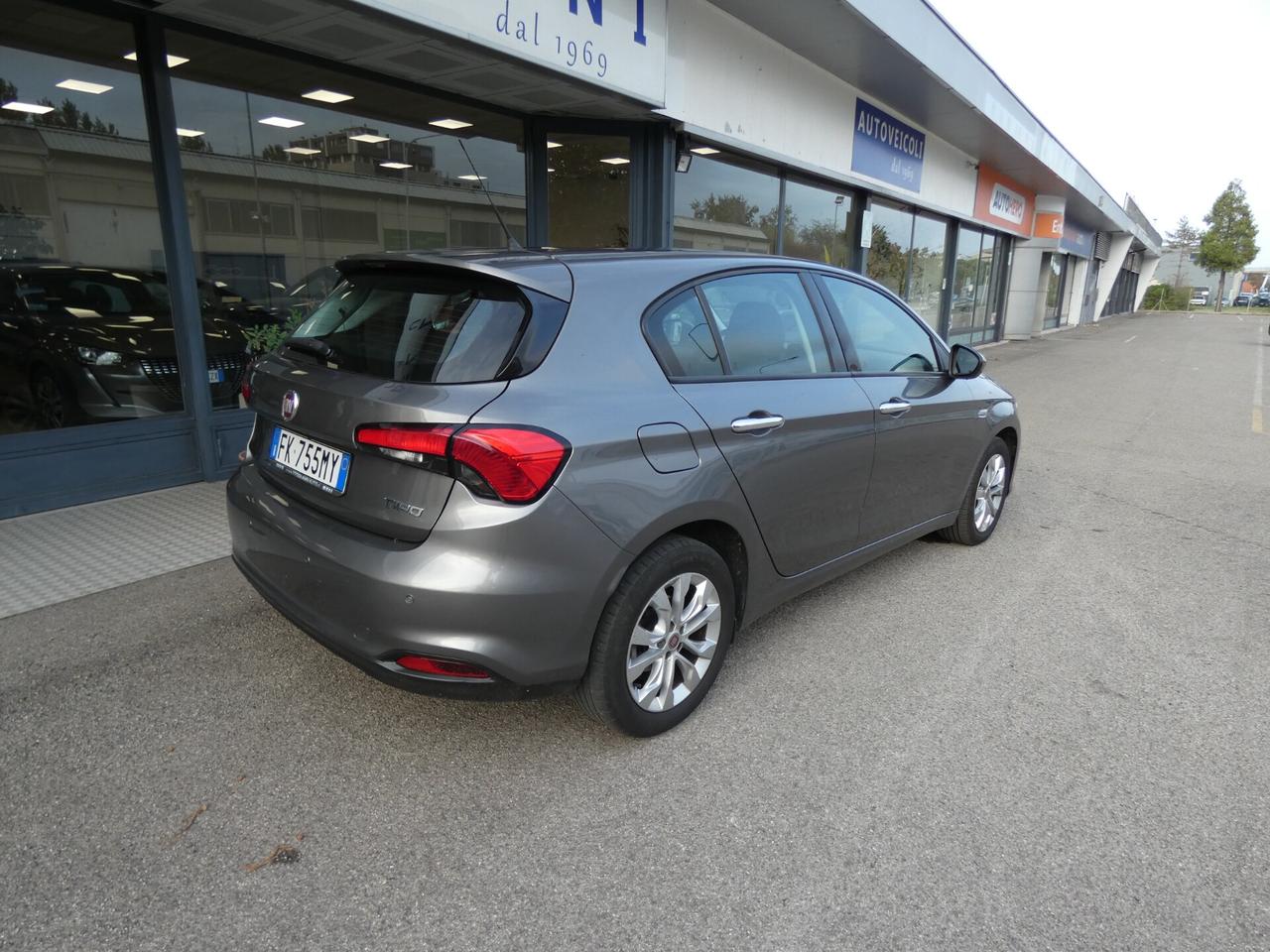 FIAT Tipo (2015-->) Tipo 1.4 T-Jet 120CV 5 port...