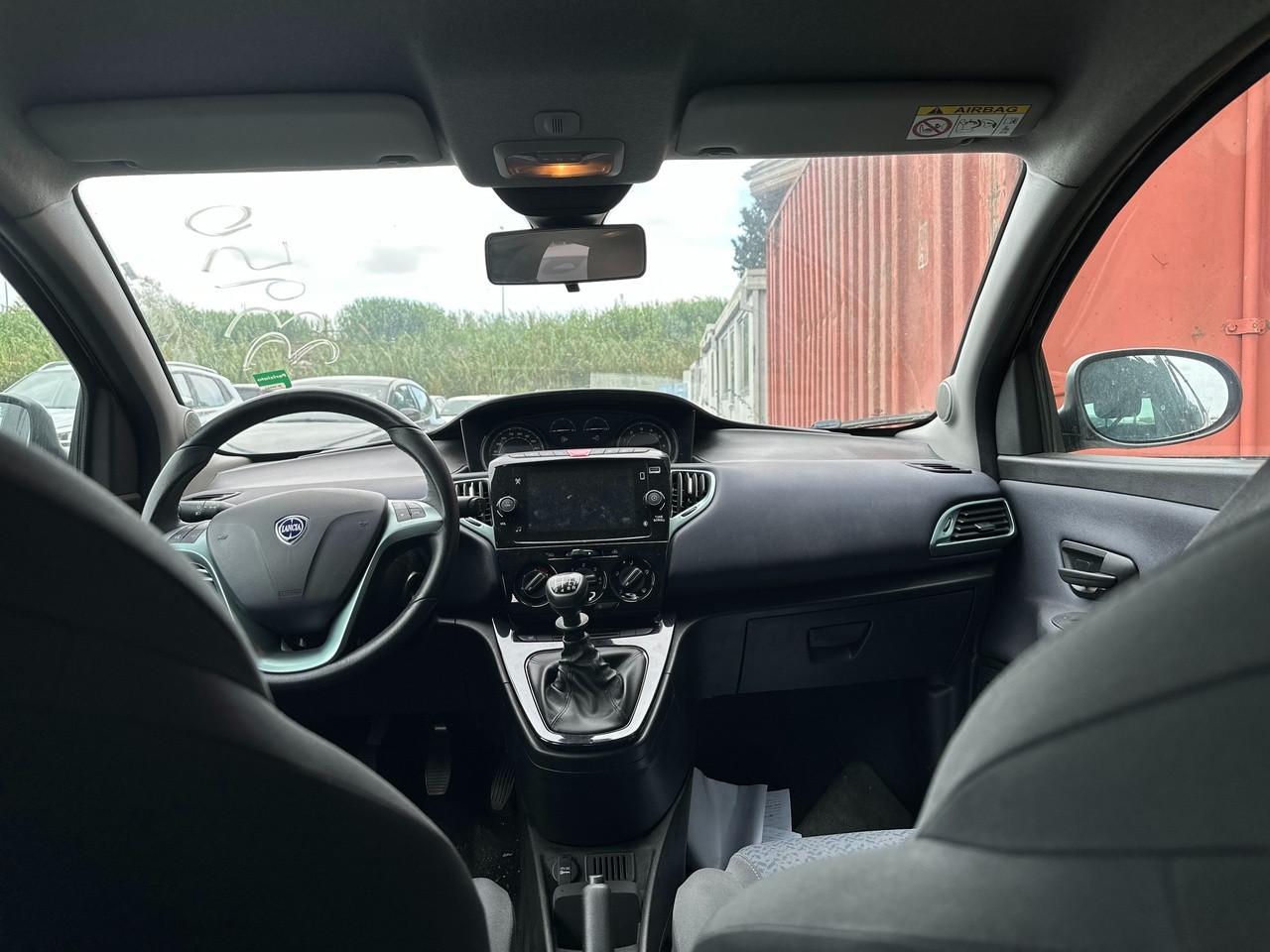 LANCIA Ypsilon III 2021 - Ypsilon 1.0 firefly hybrid Gold s&s 70cv