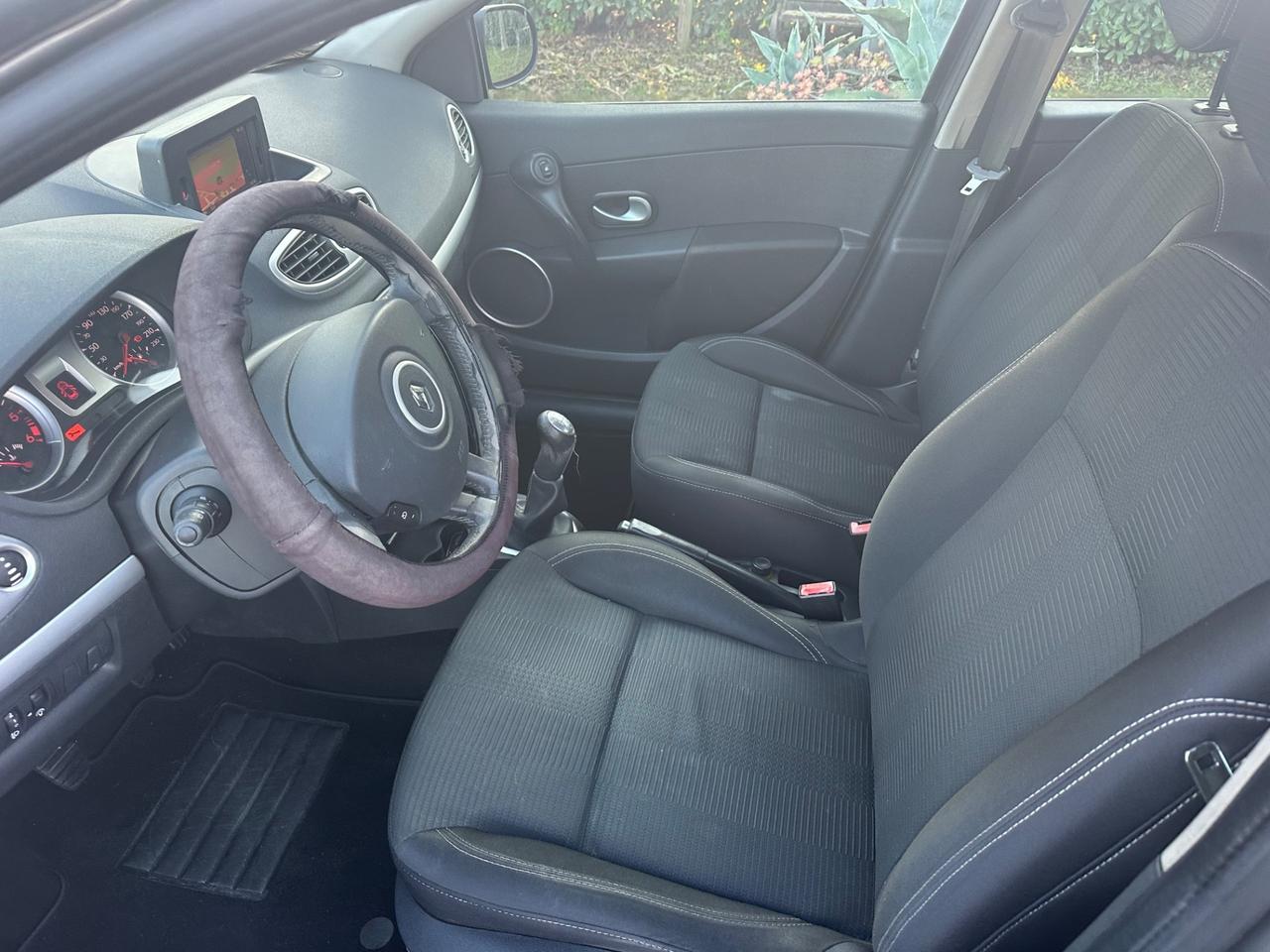 Renault Clio 1.5 diesel 2010 NEOPATENTATI