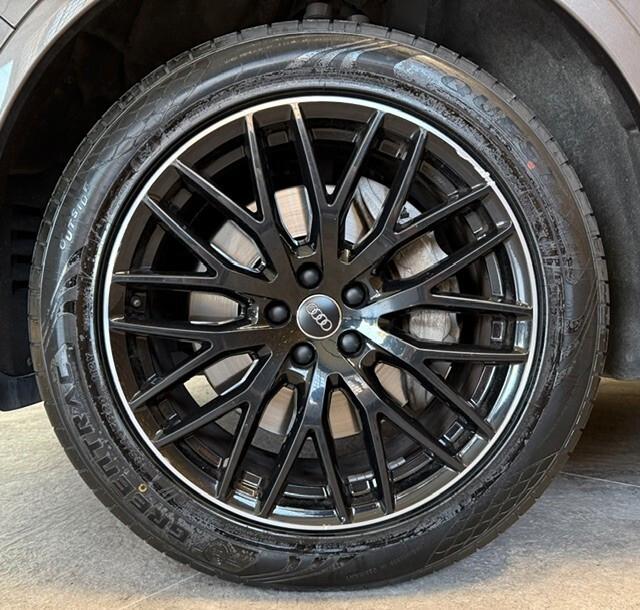 Audi Q7 50 TDI quattro tiptronic Sport Plus