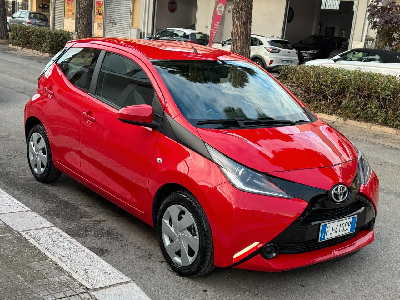 Toyota Aygo 1.0 VVT-i 69CV 5P CAMERA LED - 2017