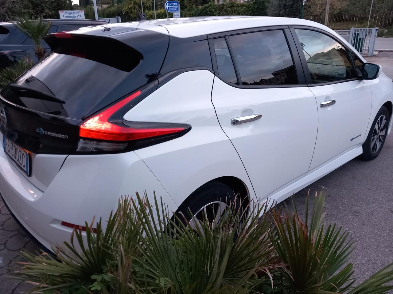 Nissan Leaf N-Connecta 40kw