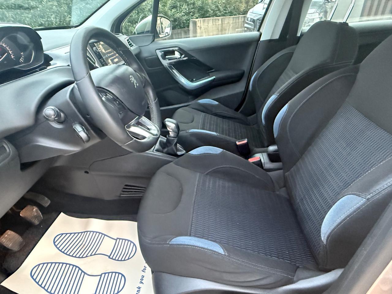 Peugeot 208 1.4 HDi 68 CV 5 porte Allure