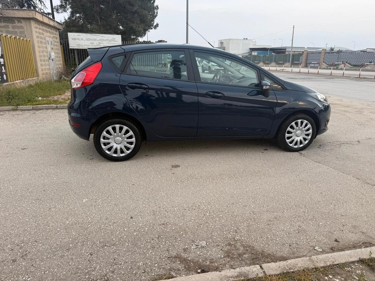 Ford Fiesta 1.4 5 porte Benz- GPL