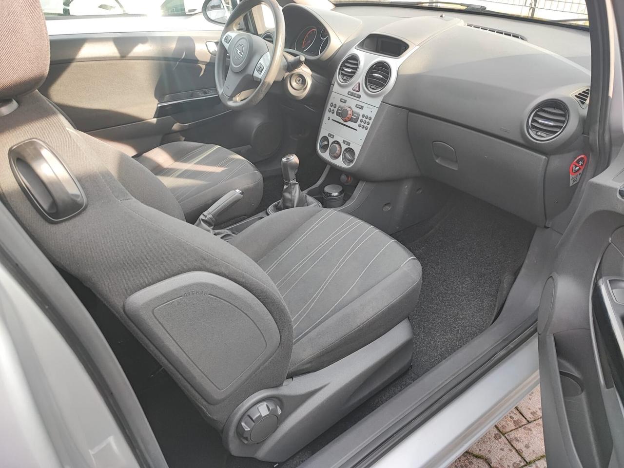 Opel Corsa 1.0 Enjoy uni-pro