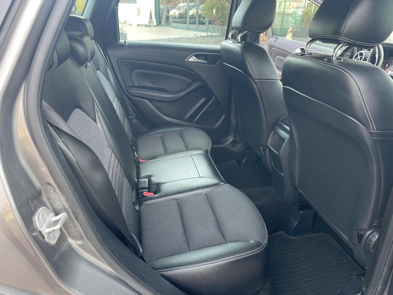 Mercedes-benz B 180 d Automatik Premium*Neopatentati*Solo 44000Km*Euro6