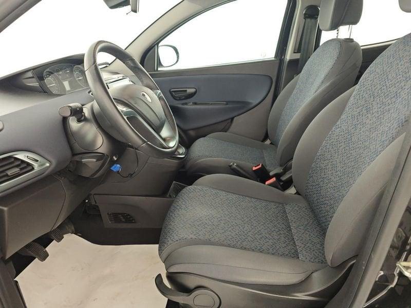 Lancia Ypsilon 1.0 FireFly 5 porte S&S Hybrid Gold