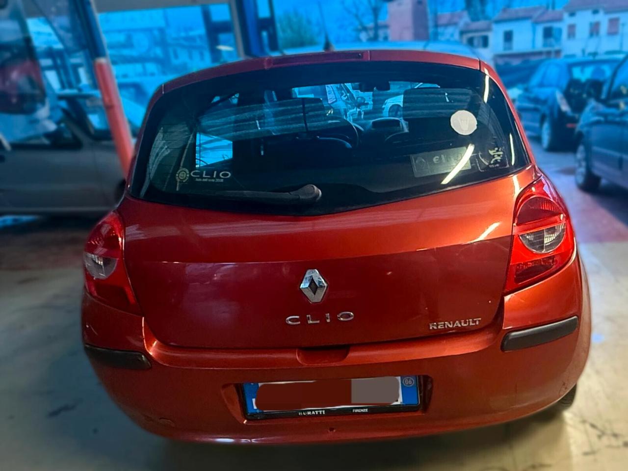 Renault Clio 1.2 16V 5 porte Dynamique Metano