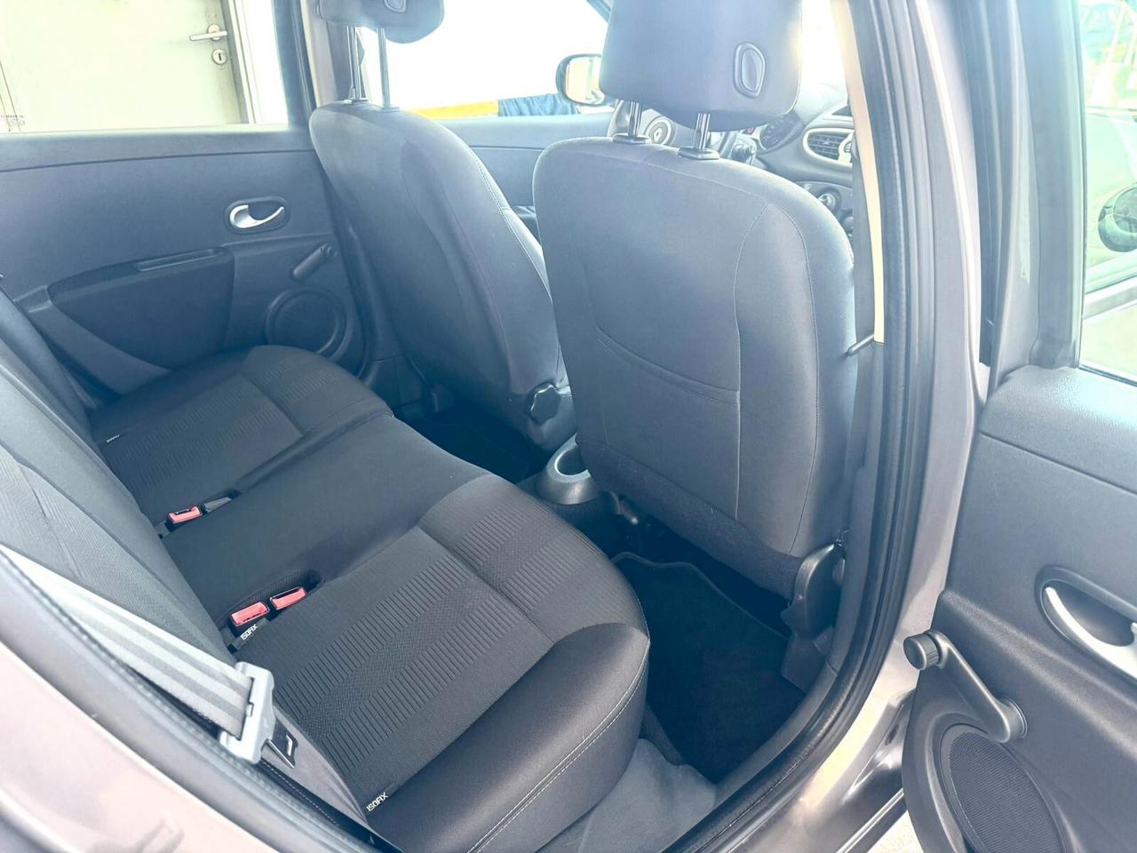 Renault Clio 1.2 16V 5 porte Dynamique