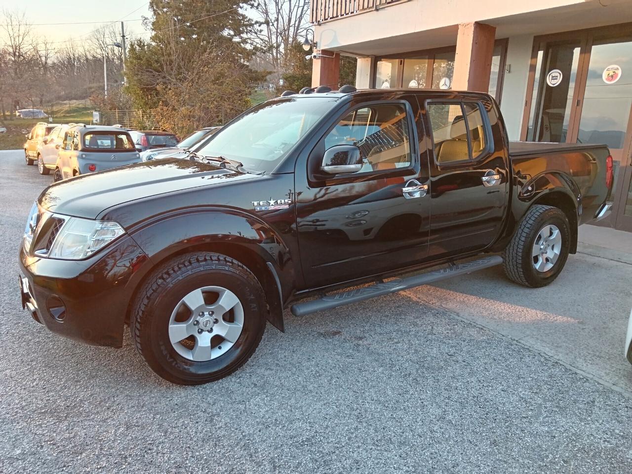 Nissan Navara 2.5 190CV GANCIO RETROCAMERA