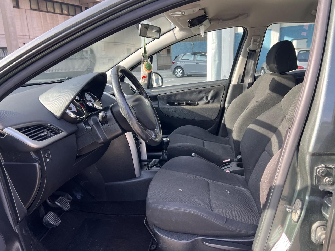 Peugeot 207 1.4 88CV 5p. X Line unico pro con soldi 72 mila km