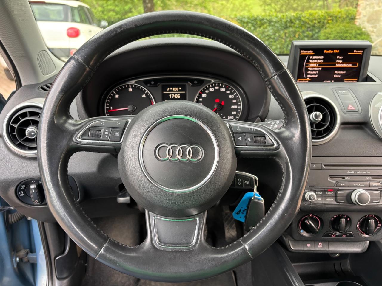 Audi A1 s SPB 1.6 TDI 90 CV 5Porte OK NEOPATENTATI