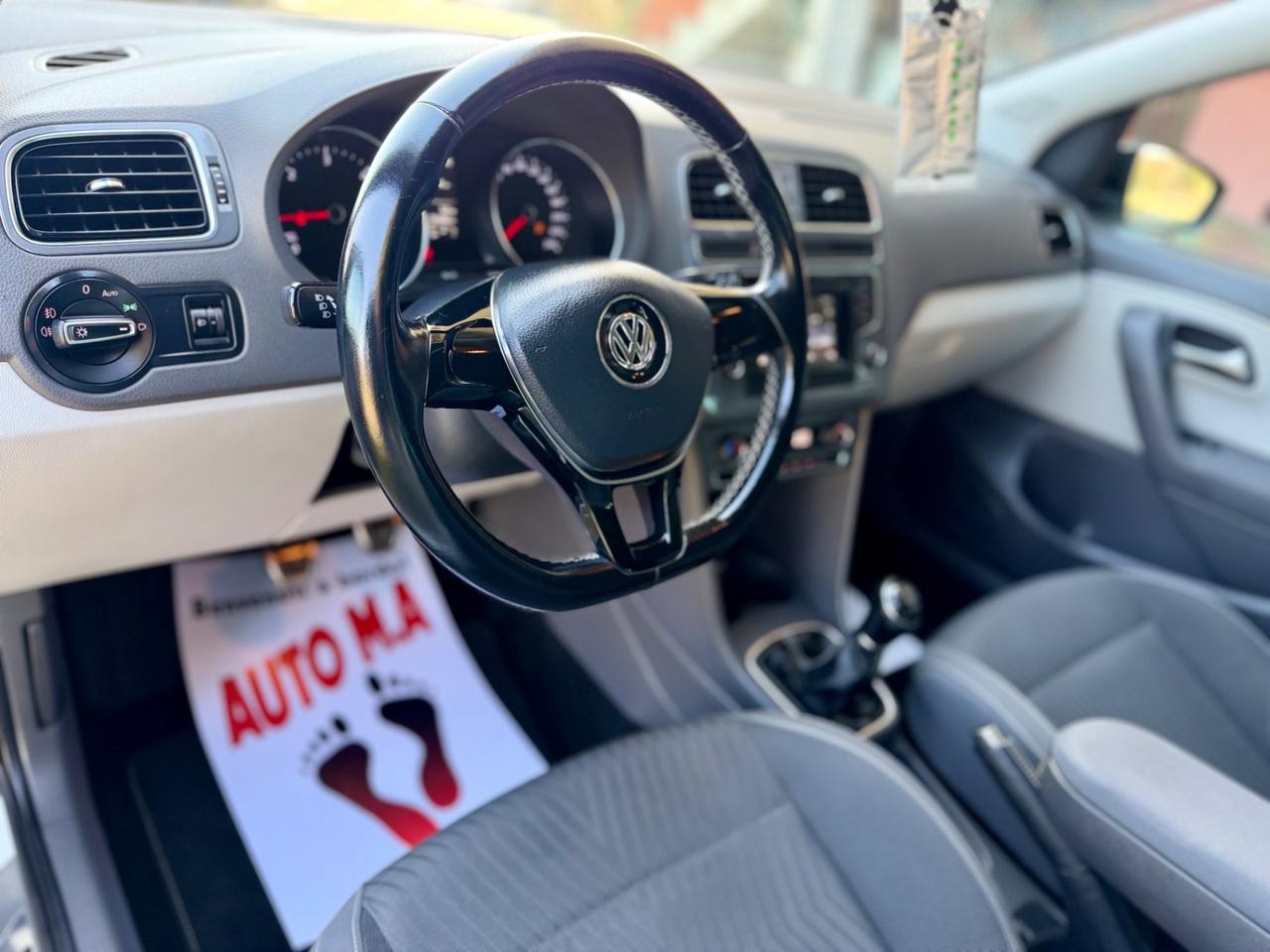 Volkswagen Polo 2015 1.4 TDI frash edizione limitata ok neopatentati ! ! !