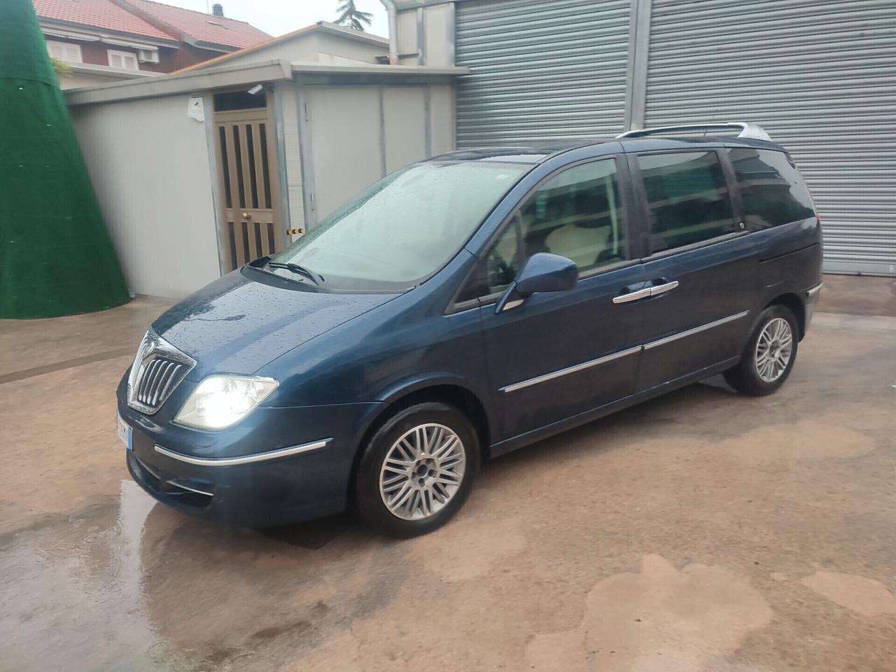 Lancia Phedra 2.2 MJT Limited Edition