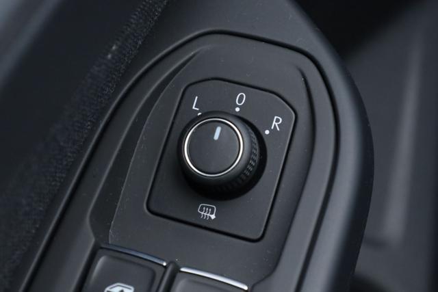 VOLKSWAGEN Golf 1.0 eTSI EVO DSG Life