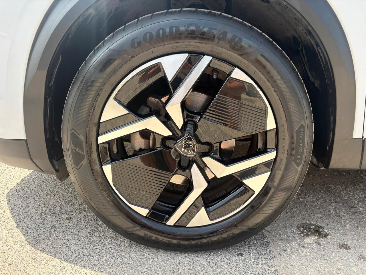Peugeot 2008 PureTech 100 S&S Allure
