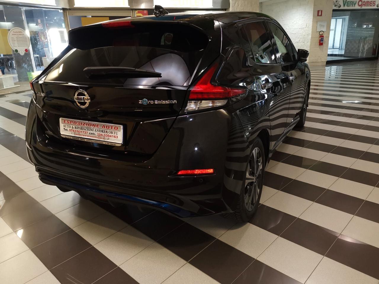 Nissan Leaf N-Connecta 40 kWh 06/2021