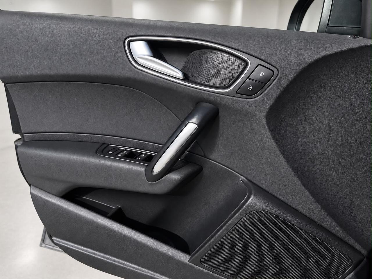 Audi A1 Sportback 1.6 TDI 90 CV – 5 Porte – Navi – Doppia Chiave OK NEOPATENTATI