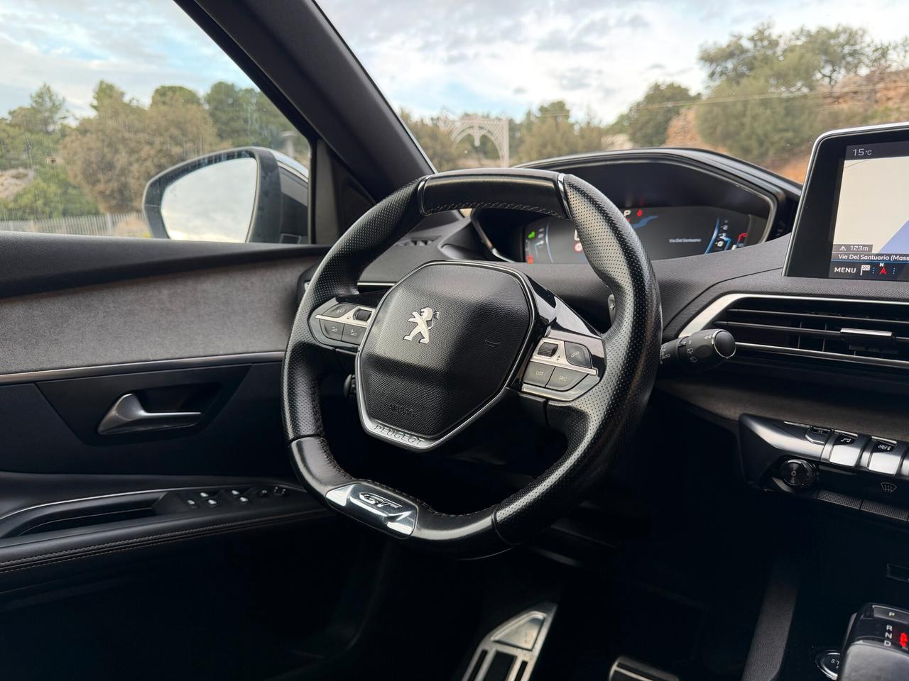 Peugeot 3008 GT-LINE/2.0 EAT8 177CV/GANCIO/PELLE/18"