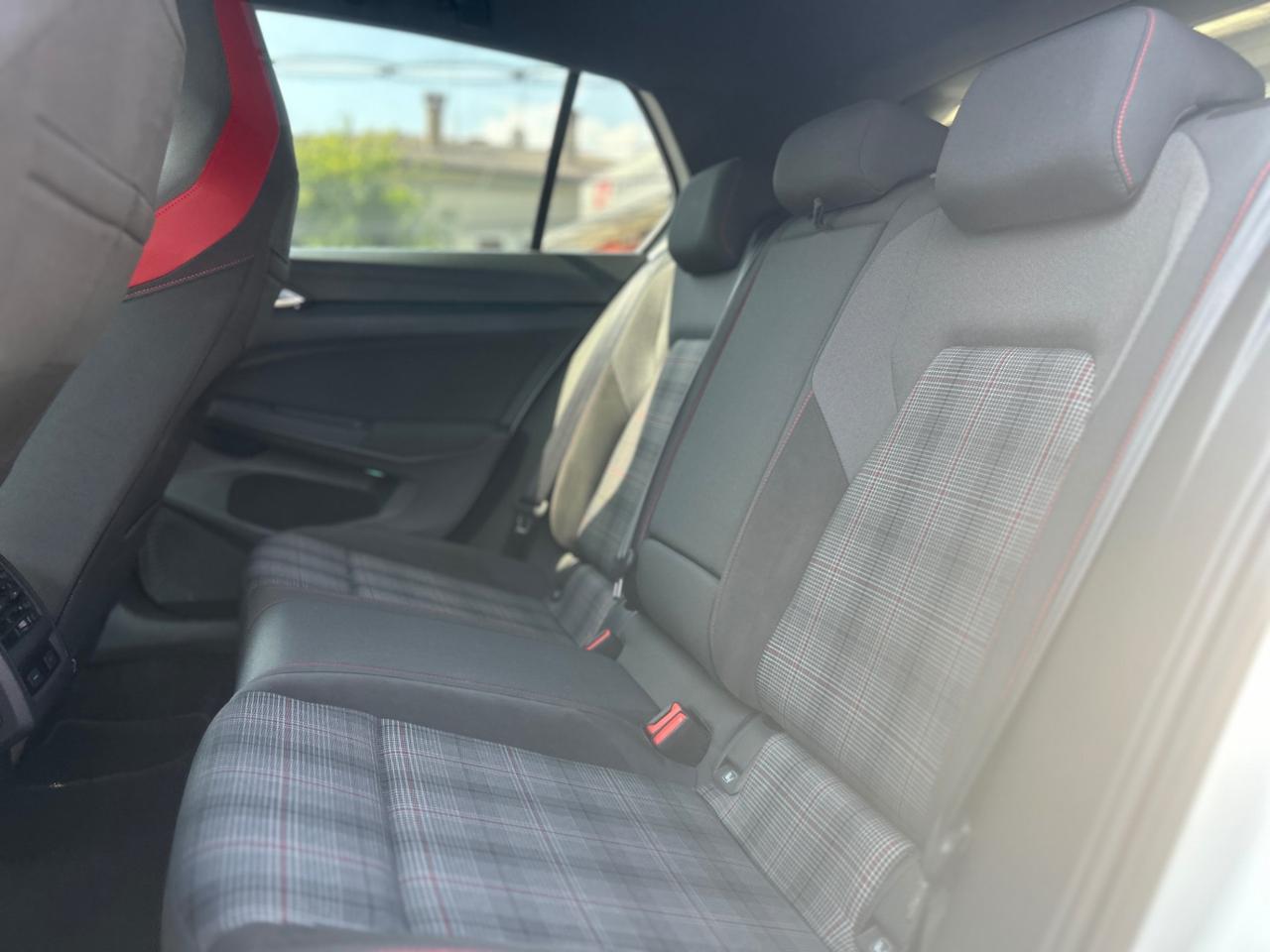 VOLKSWAGEN Golf 8 GTI