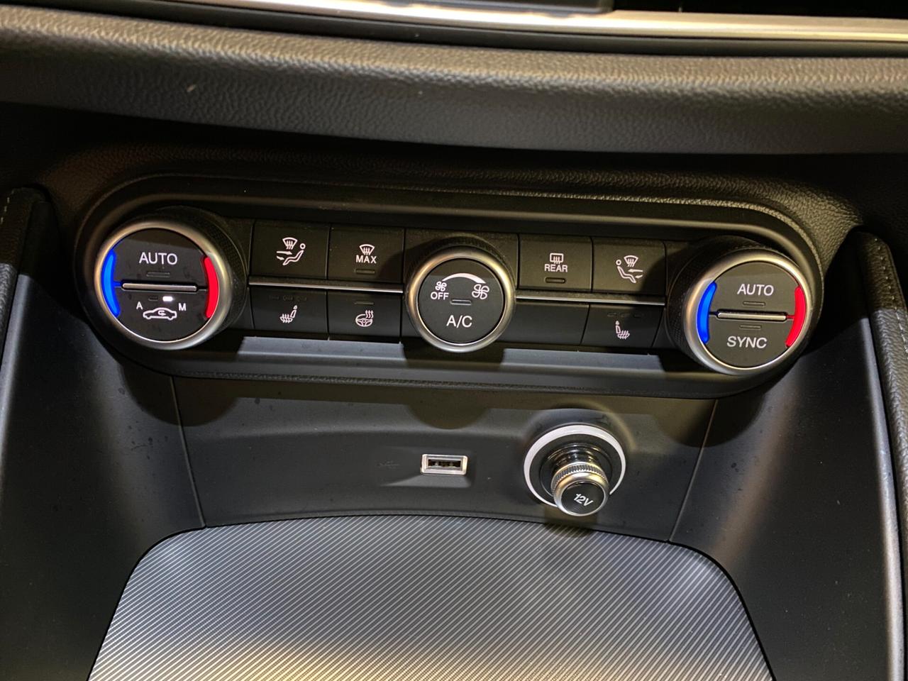 Alfa Romeo Stelvio 2.2 210 CV AT8 Q4 Veloce