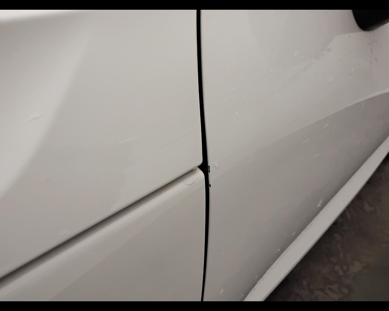 VOLVO XC40 - XC40 1.5 t3 Momentum Core 163cv my21