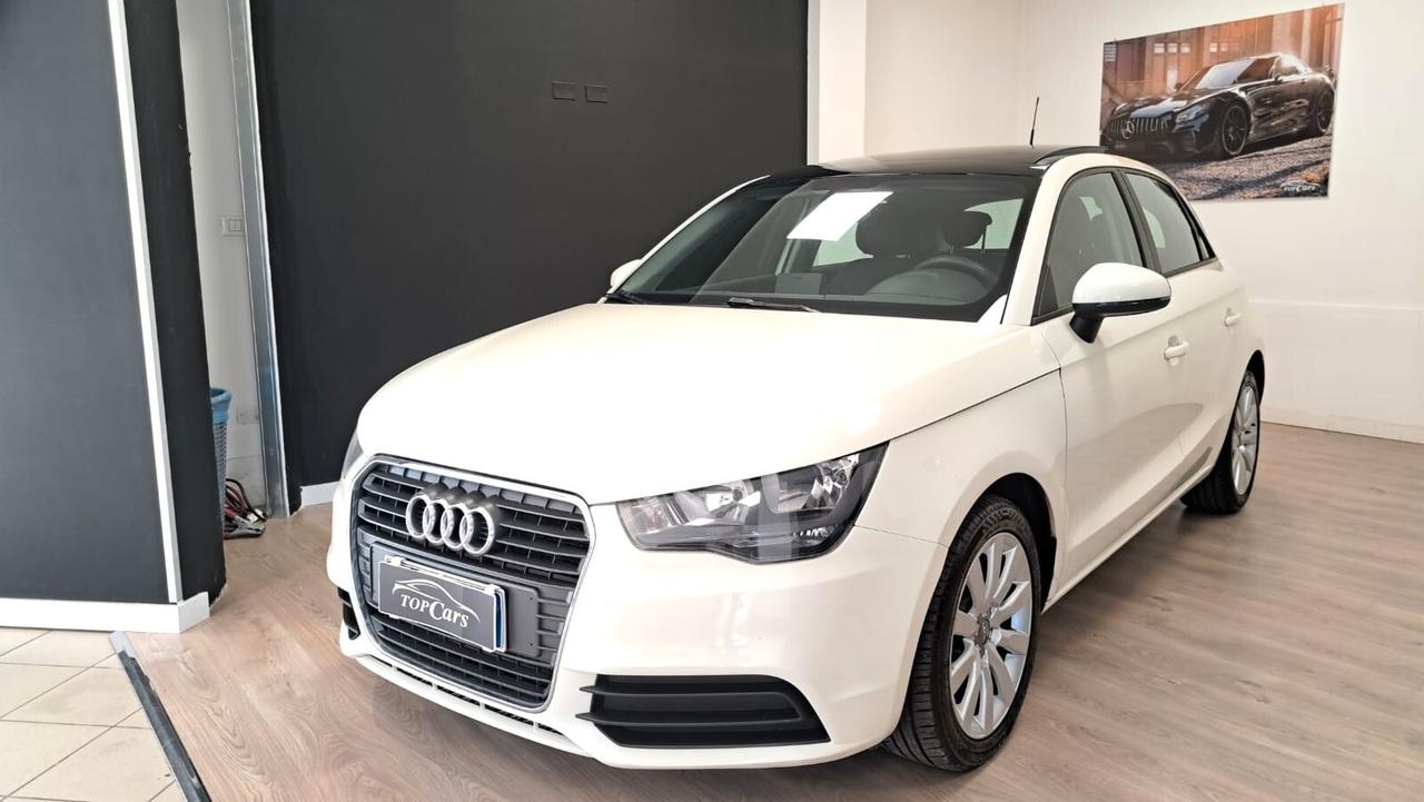 Audi A1 1.6 TDI 90CV con TETTO