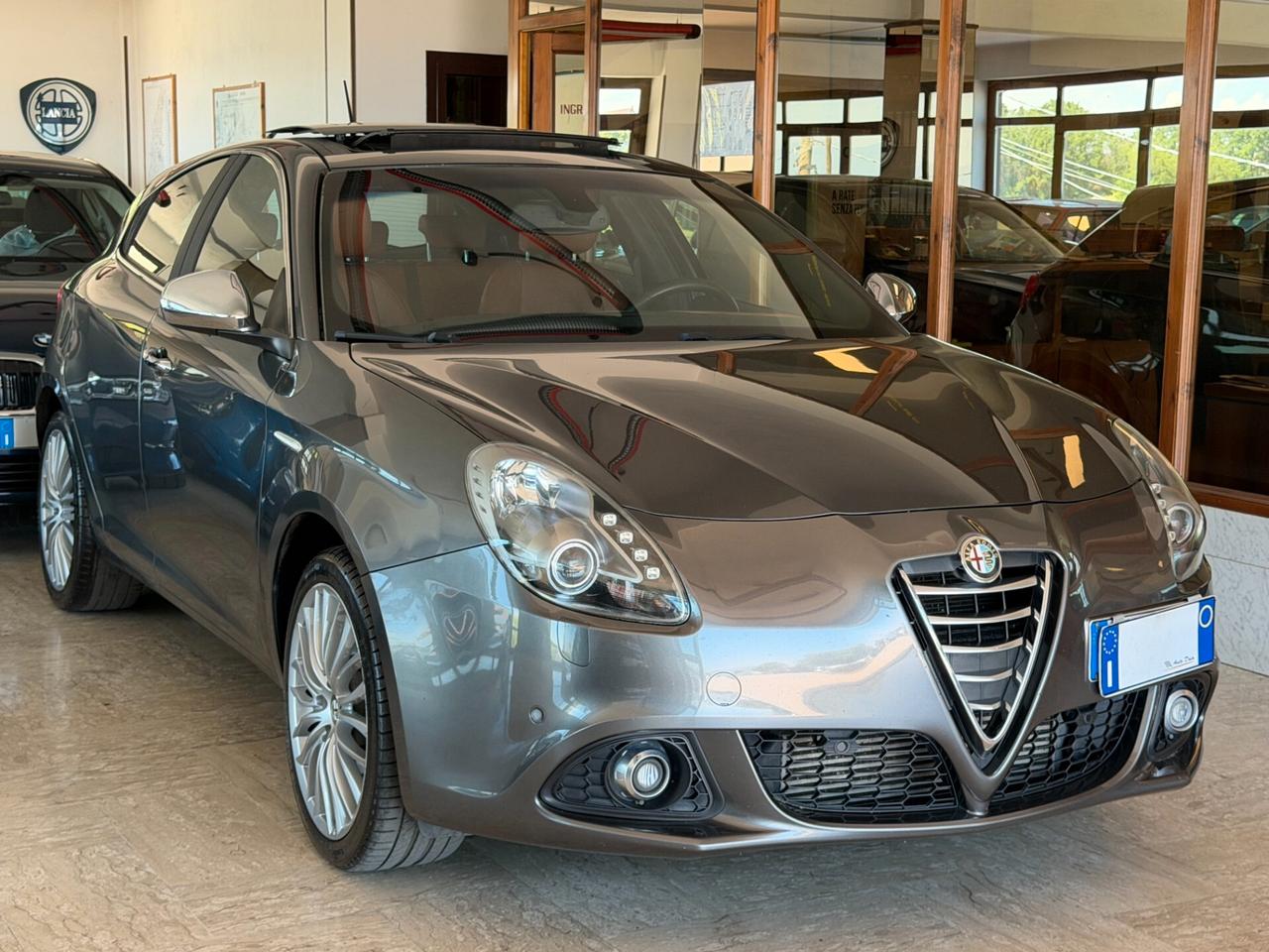 Alfa Romeo Giulietta 2.0 M.JET 150 cv. EXCLUSIVE (Tetto)