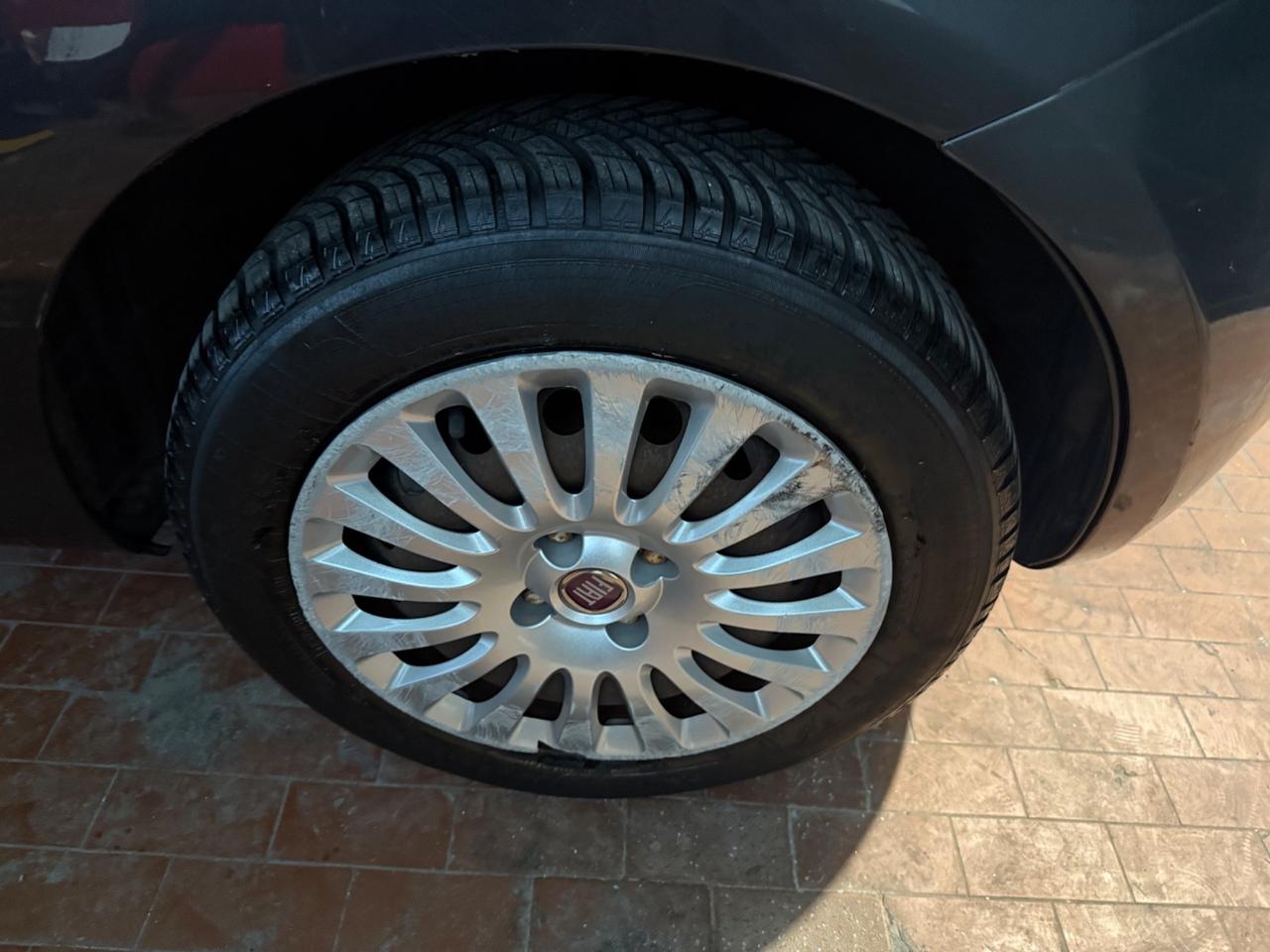 Fiat Punto Evo 1.4 3p. S&S Dynamic 69CV Ok Neopatentati