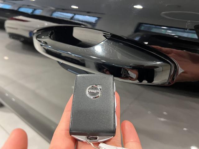 VOLVO XC40 T4 Recharge Plug-in Hybrid Inscription Expression