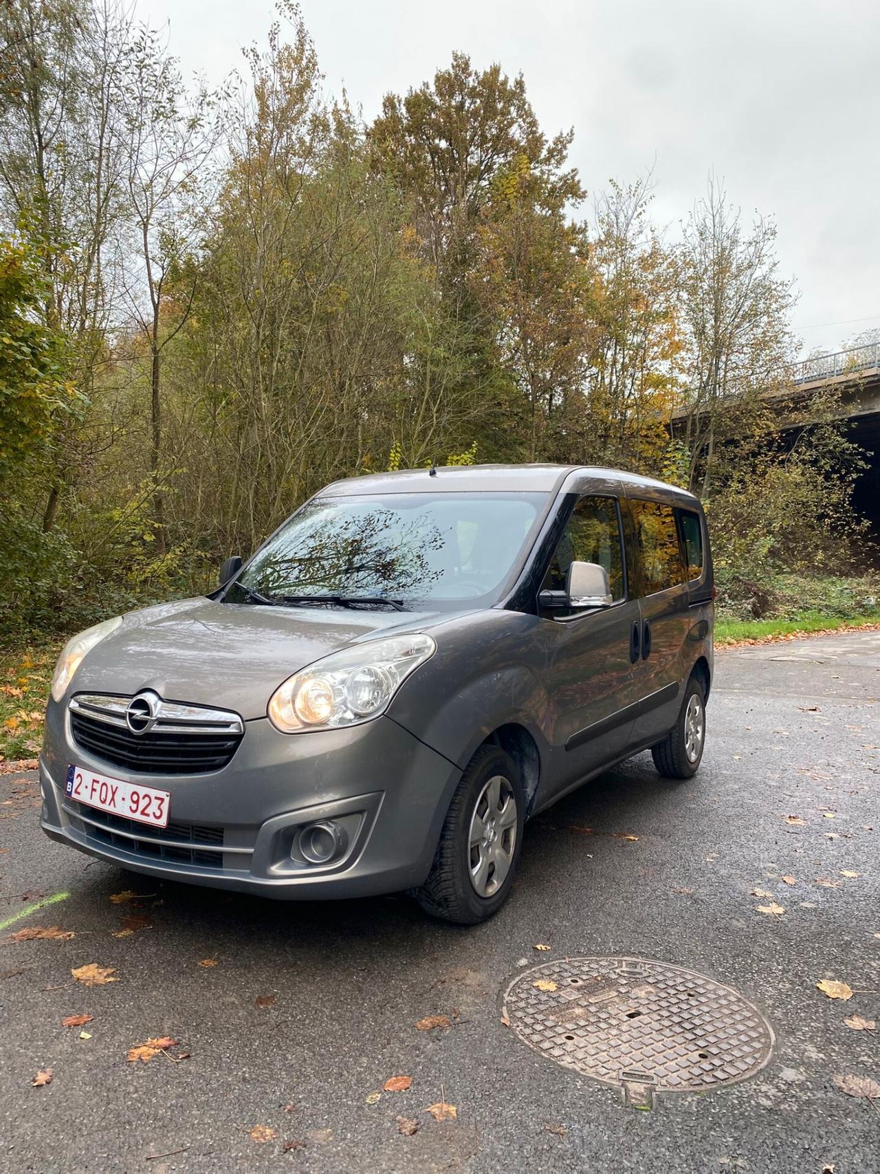 Opel Combo OPEL COMBO 1.6 CDTI CV. 105 5 POSTI