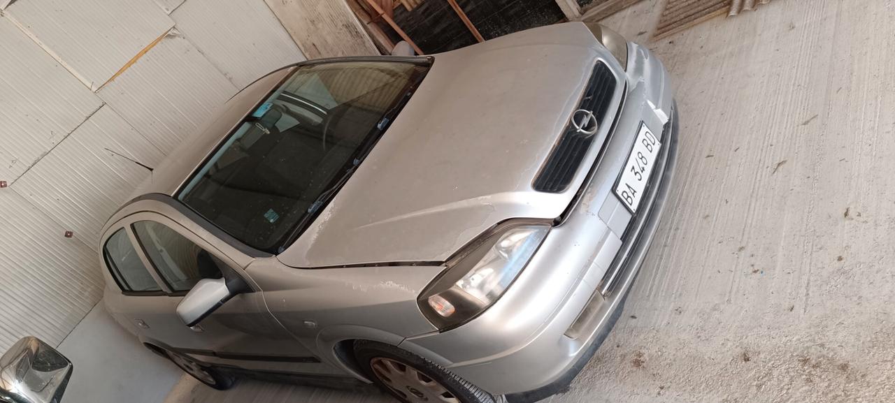 Opel Astra 1.4i 16V cat 5 porte Club