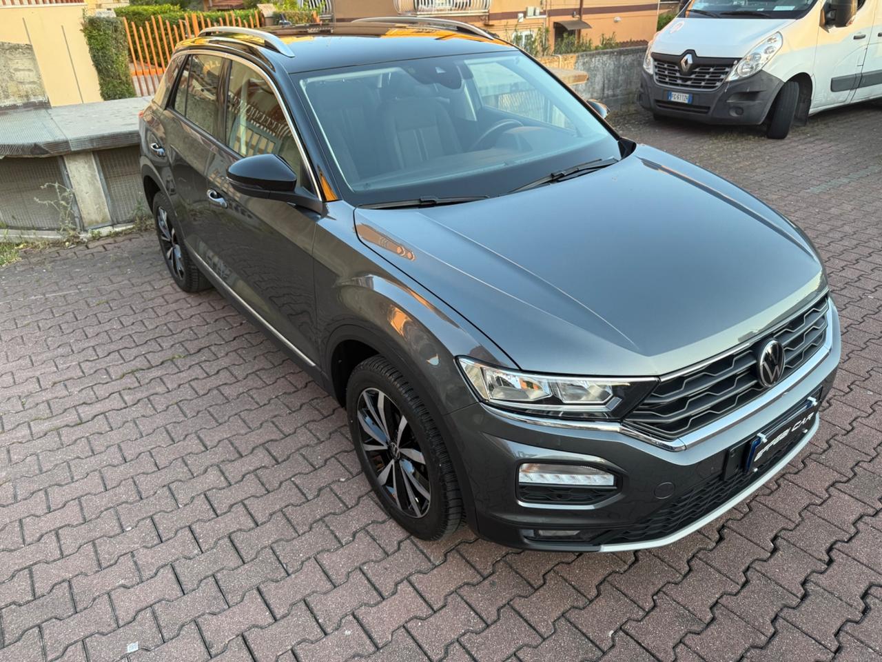 Volkswagen T-Roc 1.0 TSI Style 110cv UNI PRO TAGLIANDI VW PERFETTA!