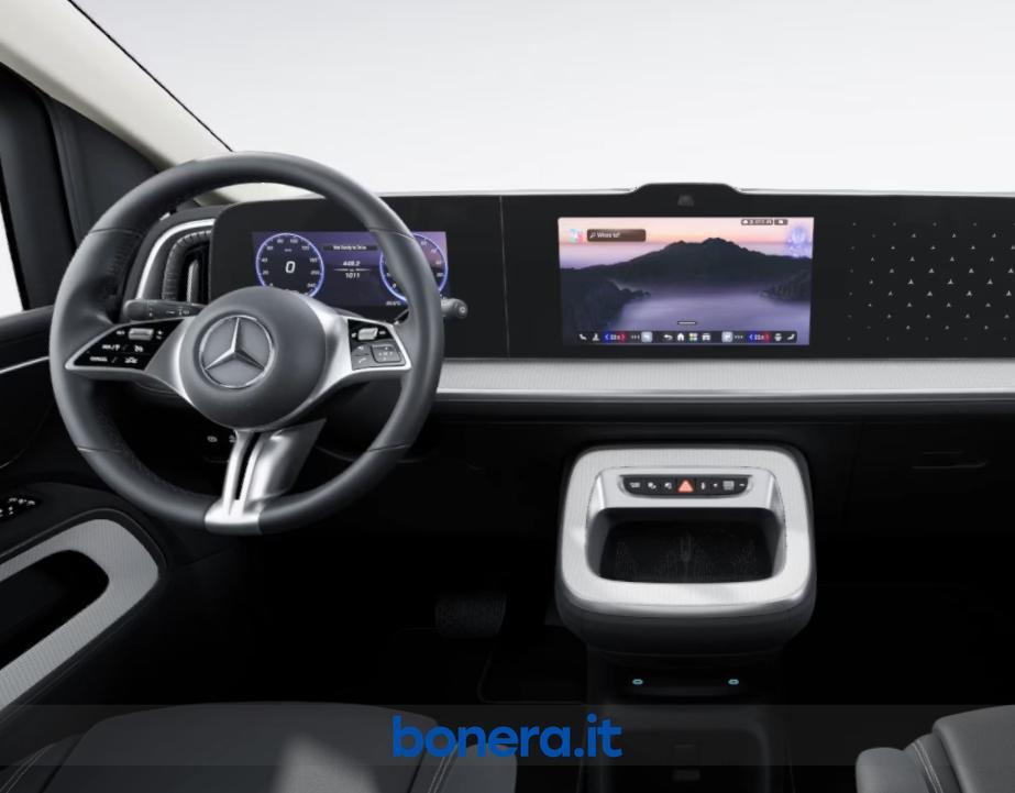 Mercedes VLE 300 Everyday Hero