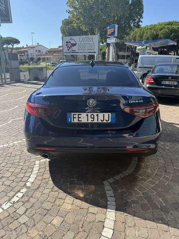 Alfa Romeo Giulia Giulia 2016 2.2 t 150cv