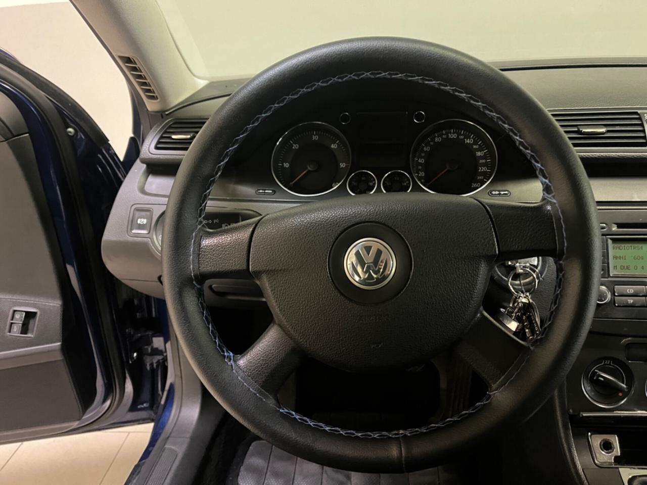 Volkswagen Passat 1.9 TDI/105CV berlina
