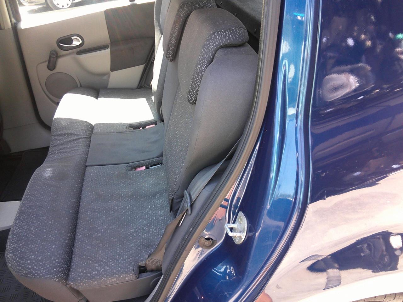 Renault Modus 1.5 dCi 70CV Confort Dynamique 06