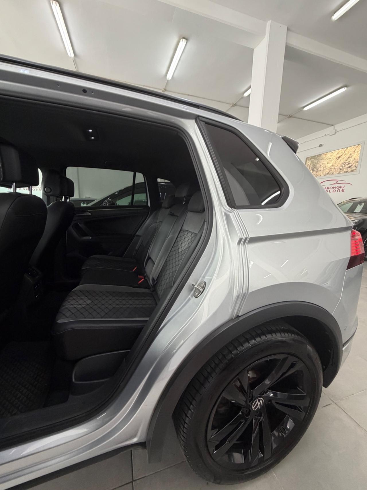 VW Tiguan 2.0 150 CV DSG R-Line FINANZIABILE